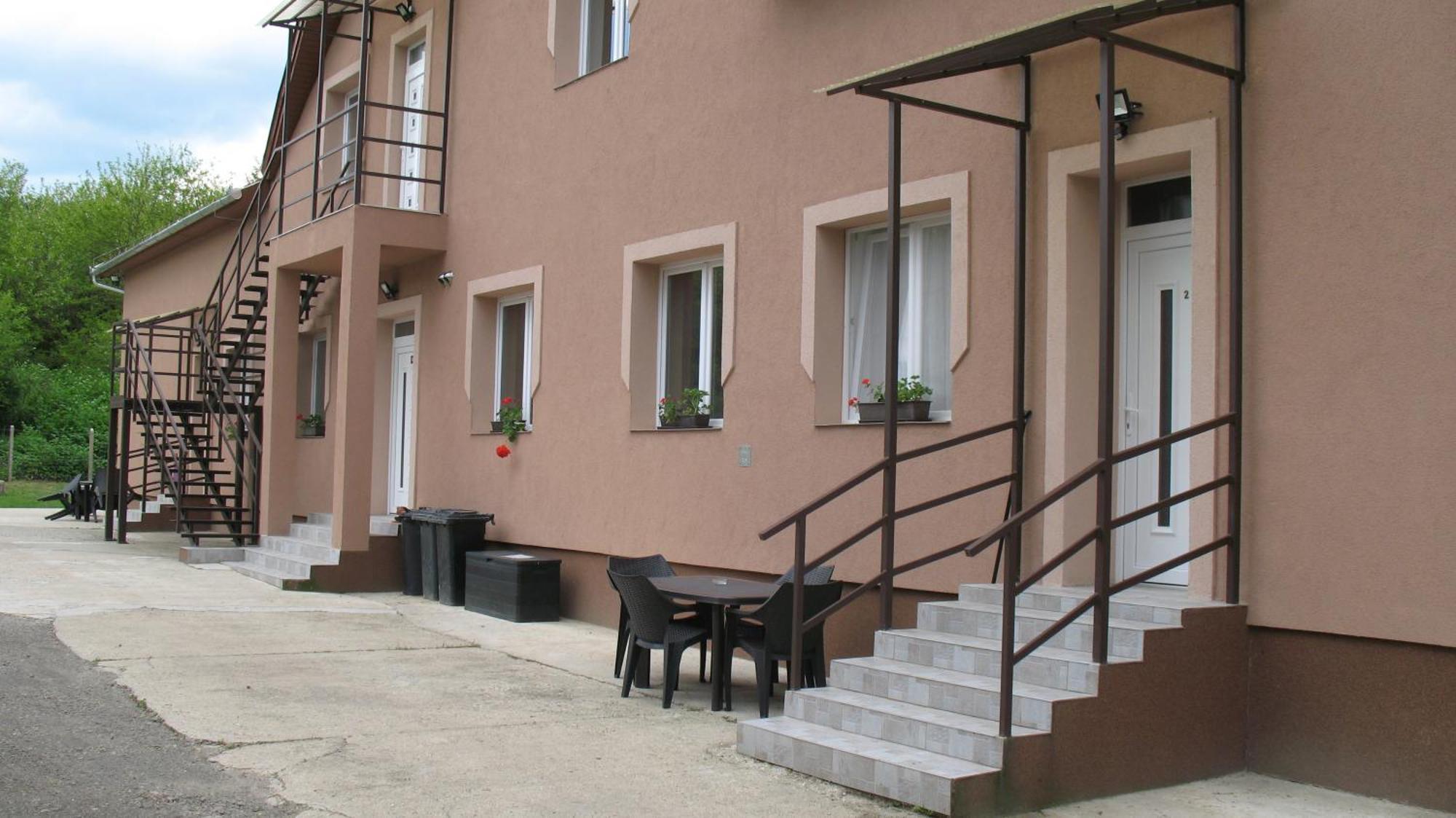 Izisz Apartman Matraterenye 외부 사진