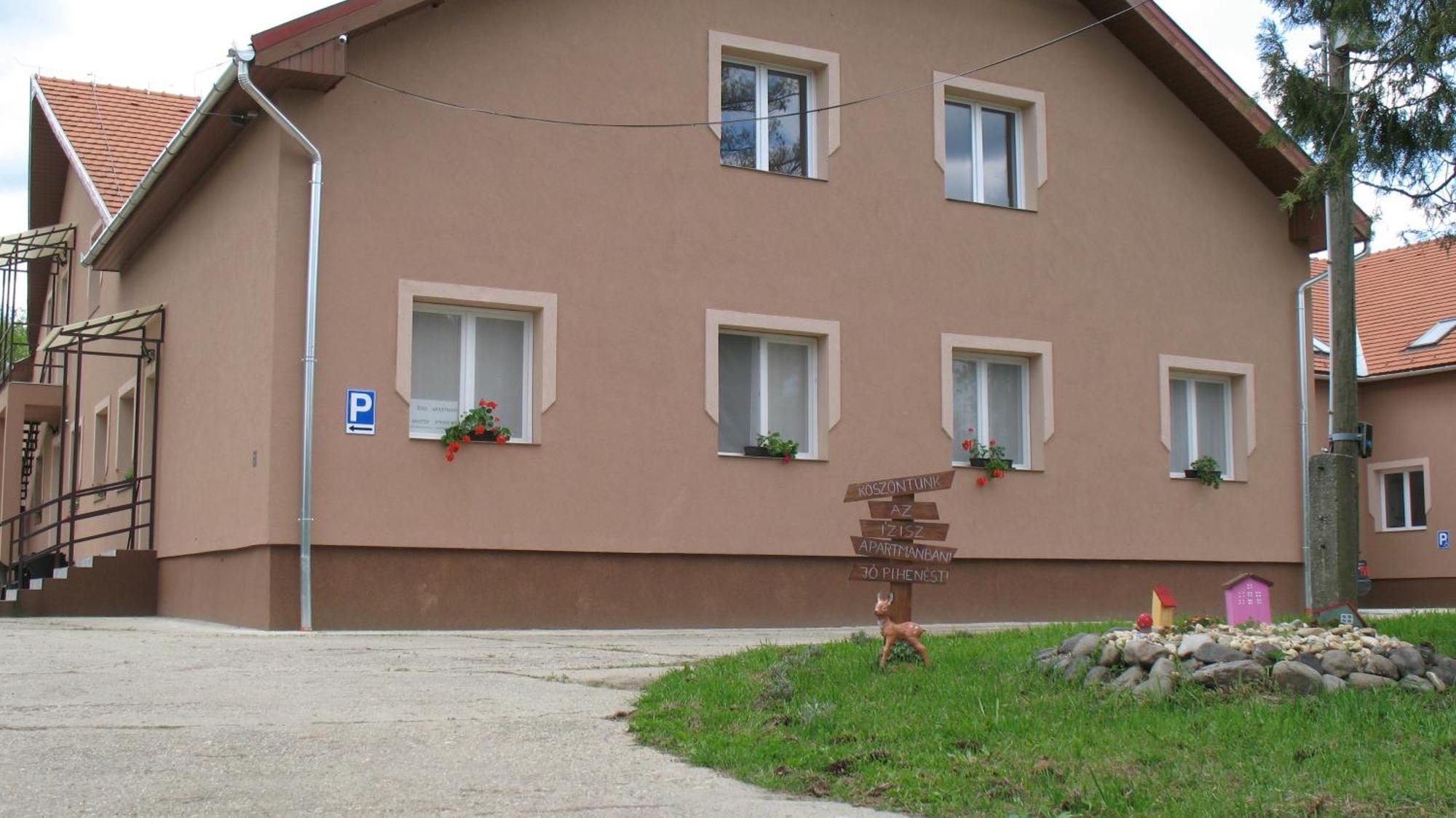 Izisz Apartman Matraterenye 외부 사진